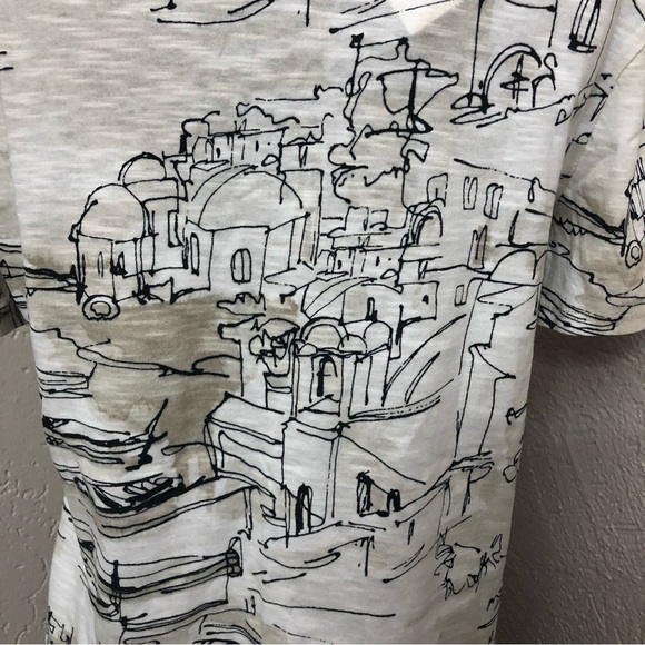 Chico’s Shirttail Tee Sz 1 - Picture 3 of 3